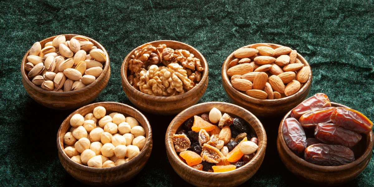 The Ultimate Guide to Dry Fruits: Benefits, Types, and Daily Consumption Tips